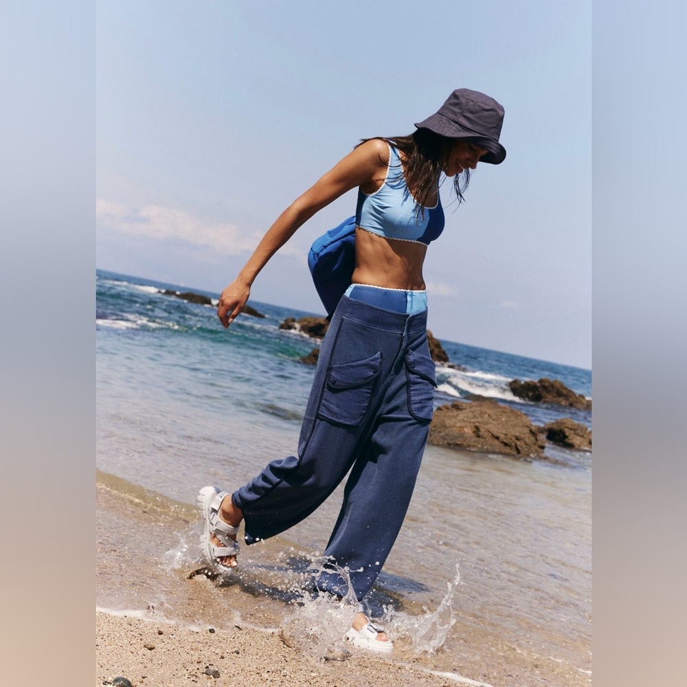 NWOT Free People Movement Timko Pants In Midnight Navy - Picture 4 of 5